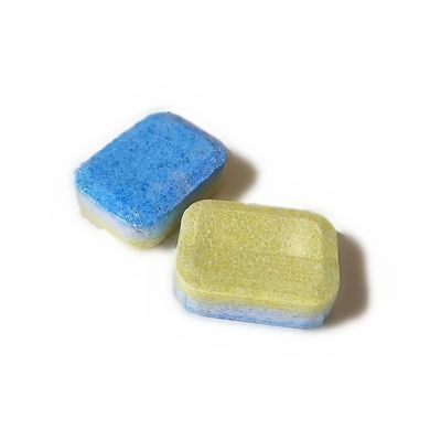 Tabletas de lavaplatos sostenibles con un potente detergente 3 en 1 para platos limpios y espumosos